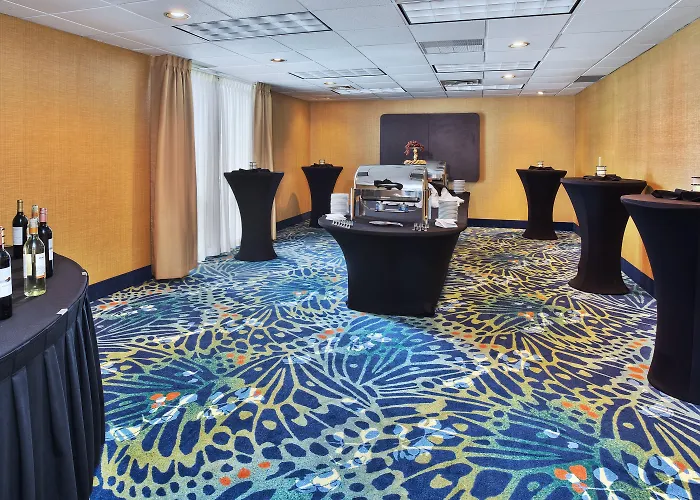 Holiday Inn Akron-West By Ihg