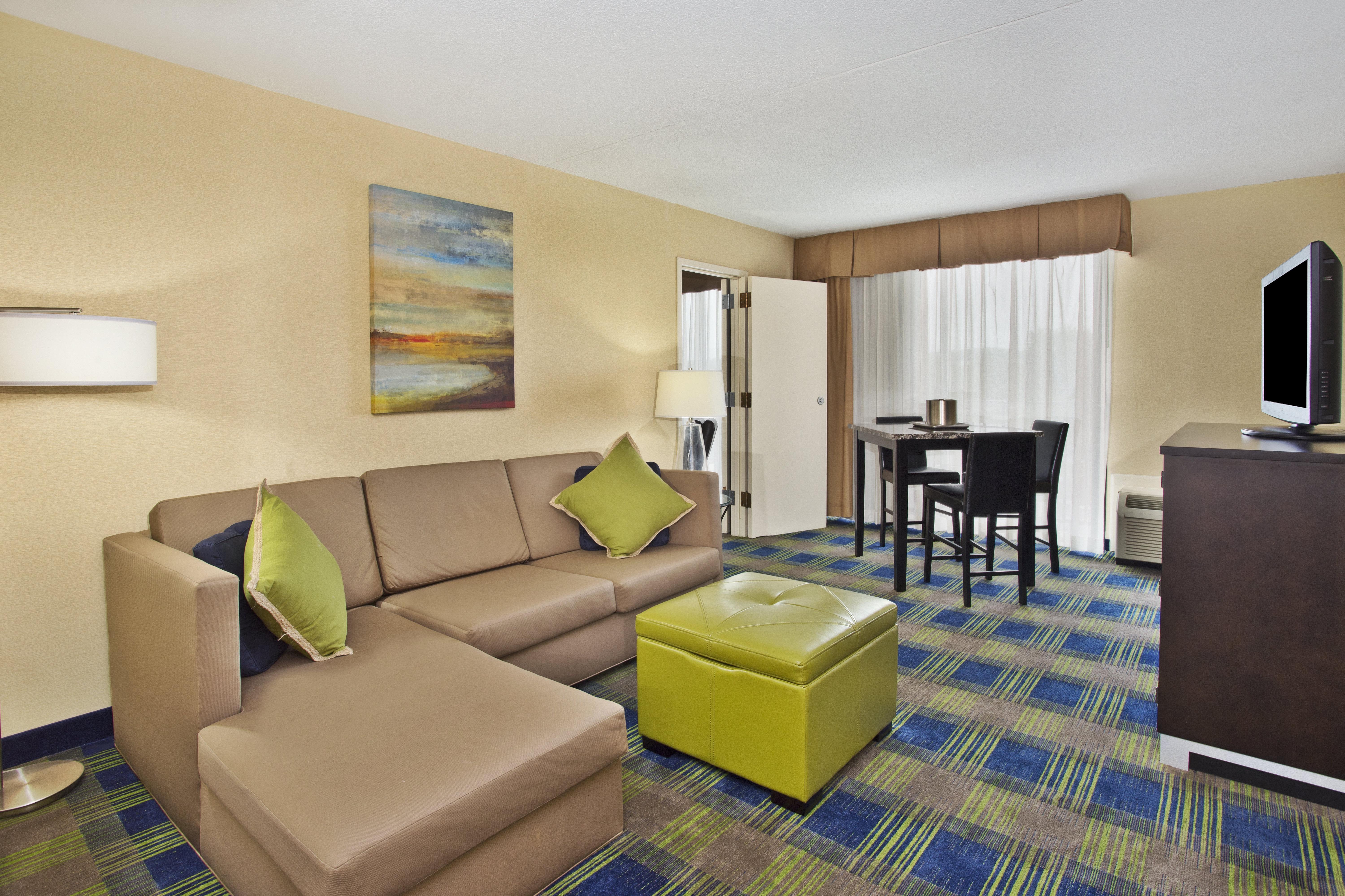Akron-west By Ihg Hotel Montrose