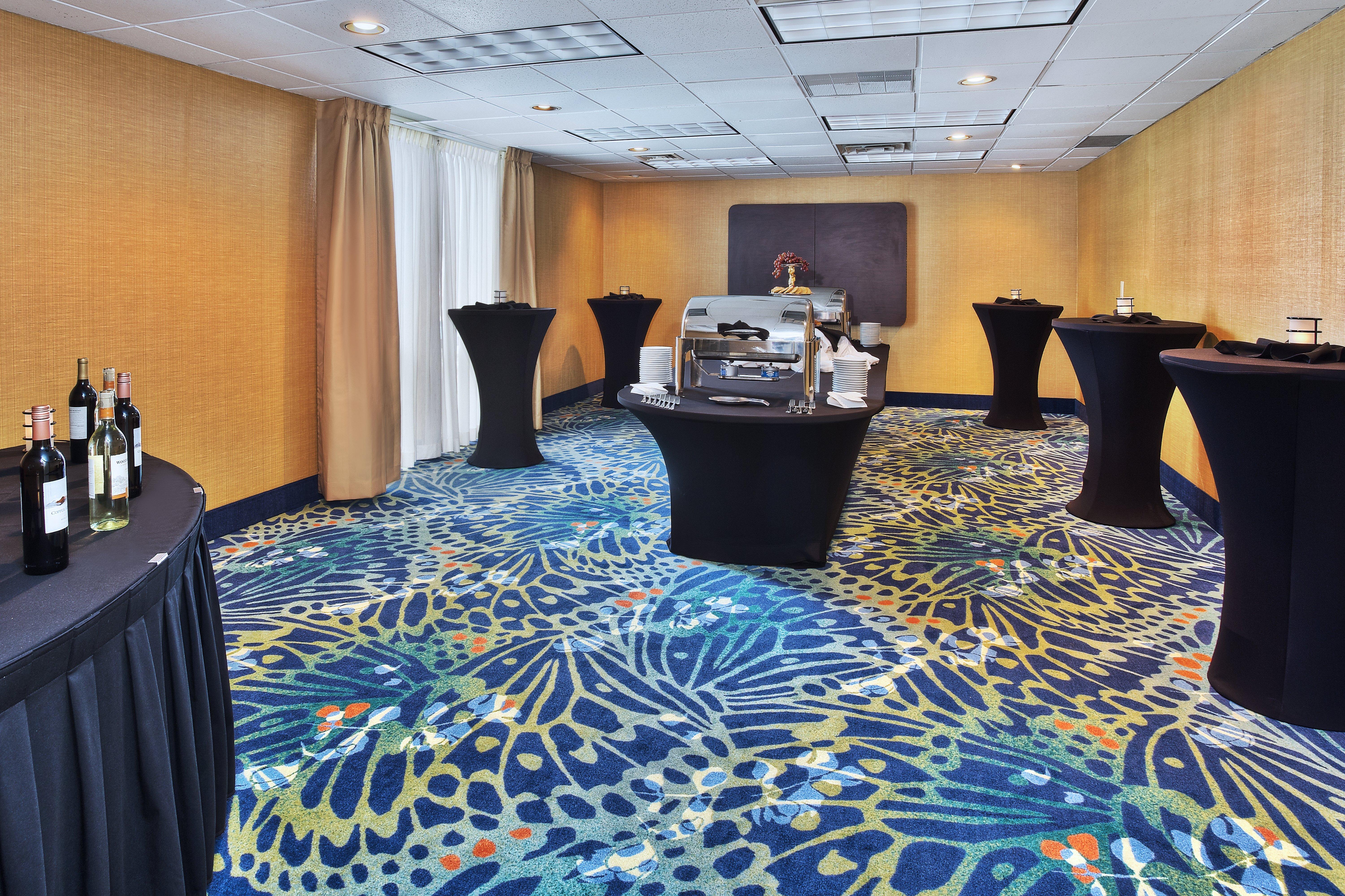 Akron-west By Ihg Hotel
