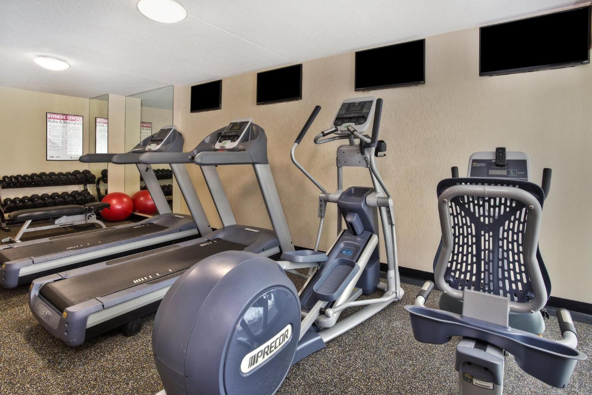 Akron-west By Ihg Montrose
