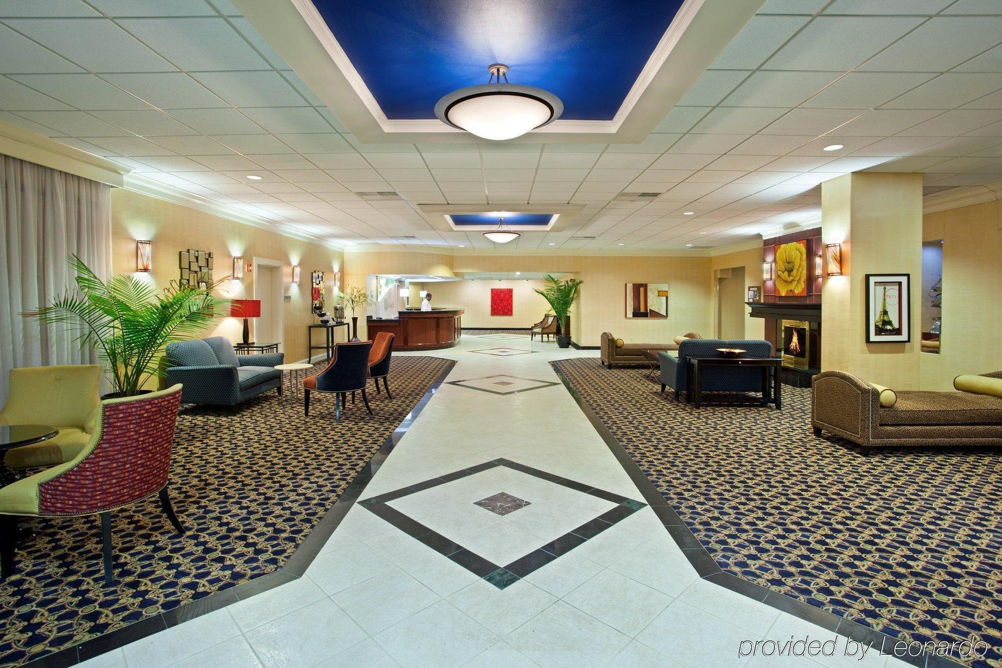 Akron-west By Ihg Montrose