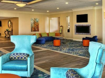 Akron-west By Ihg